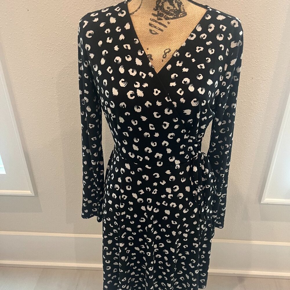 Kaileigh Dress (Stitch Fix) - Black with White Dots/Circles